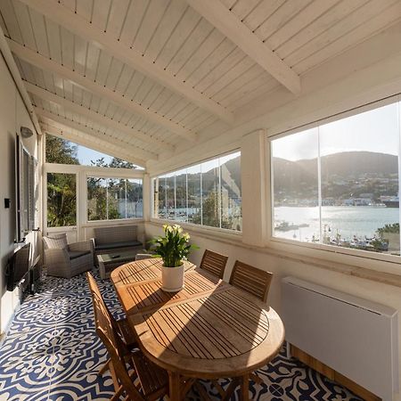 Апартаменты La Casa Sul Porto Искья Экстерьер фото